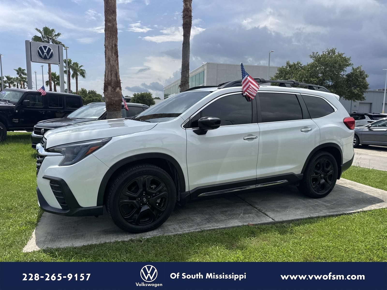 Crystal White Pearl 2024 Subaru Ascent SUV / Crossover All-Wheel Drive Continuously Variable Transmission