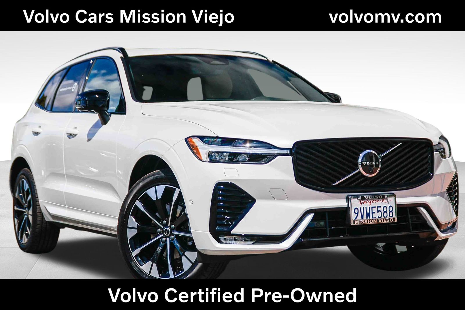 2026 Volvo XC60 B5 Plus
