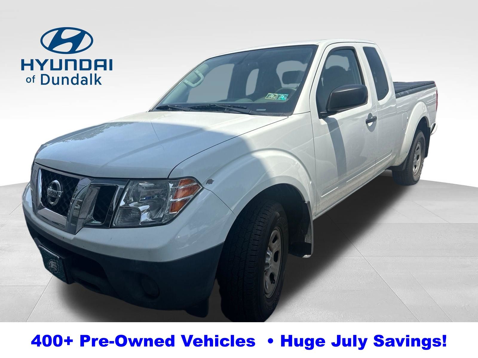 Glacier White 2018 Nissan Frontier Pickup Truck 4X2 5-Speed Automatic Overdrive