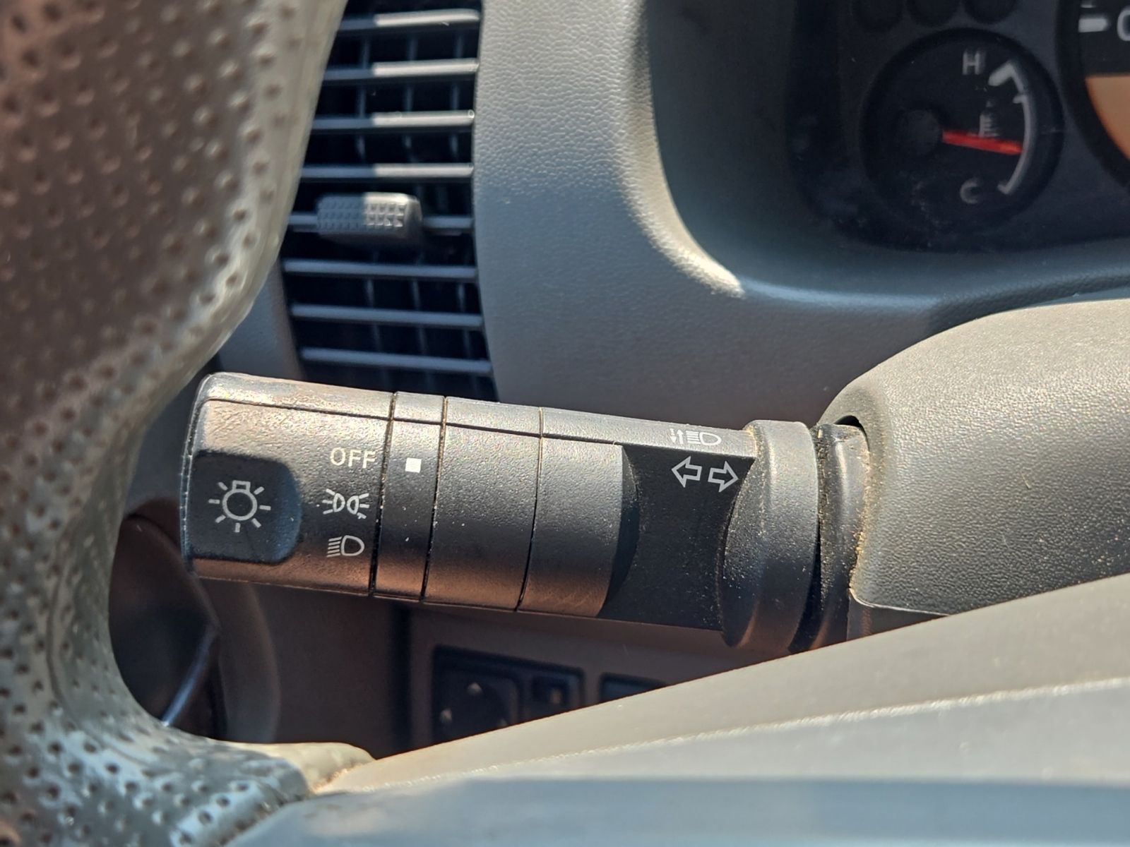 Used 2019 Gray Nissan SV image 34