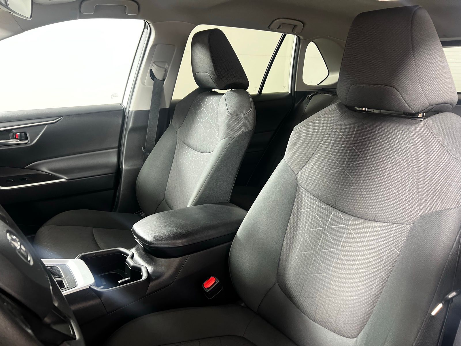 Thumbnail: 2024 Toyota RAV4 - 14