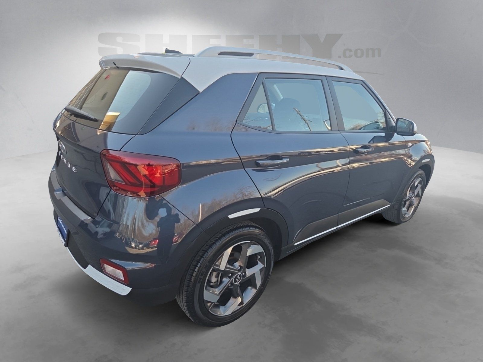 Used 2025 White Hyundai Limited image 12