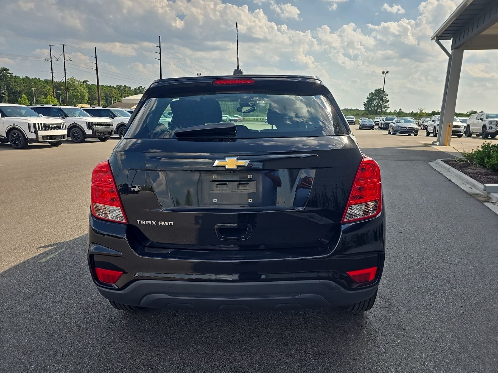 View vehicle photo 5