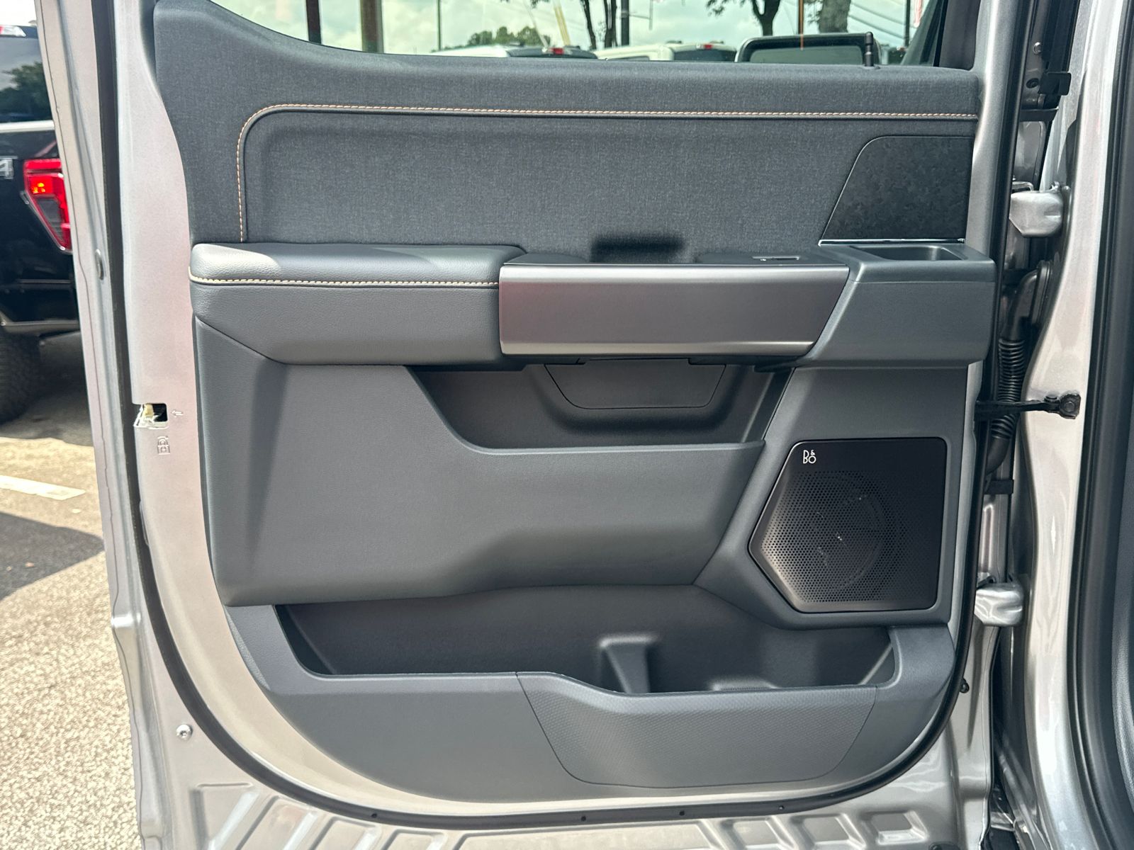 New 2026 Iconic Silver Metallic Ford Tremor® image 23
