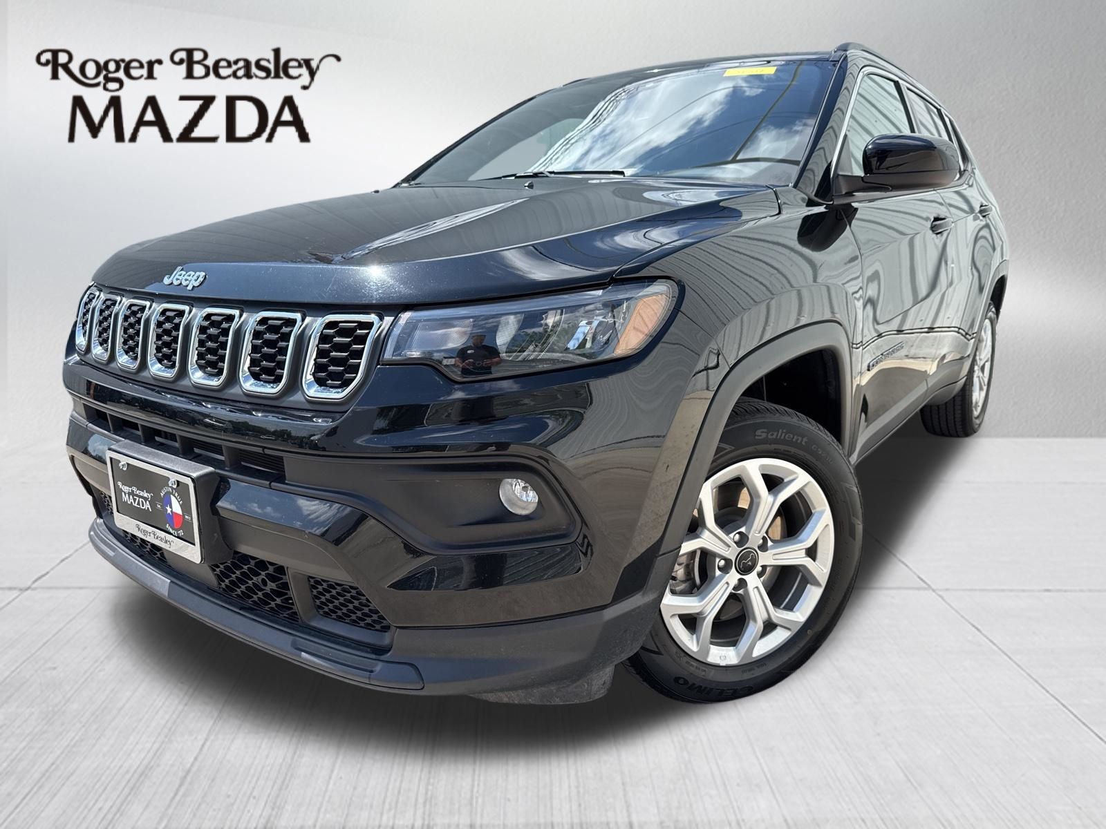 Used Car 2025 Jeep Compass  Latitude For Sale Under $25,000 In Austin, Texas