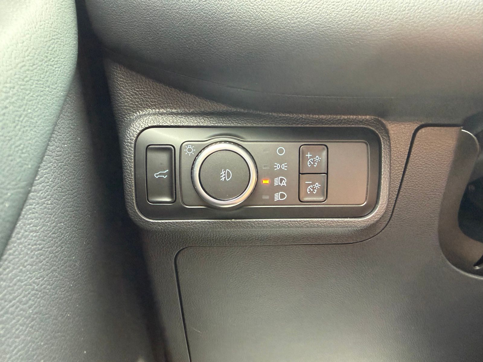 2026 Ford Explorer image 23