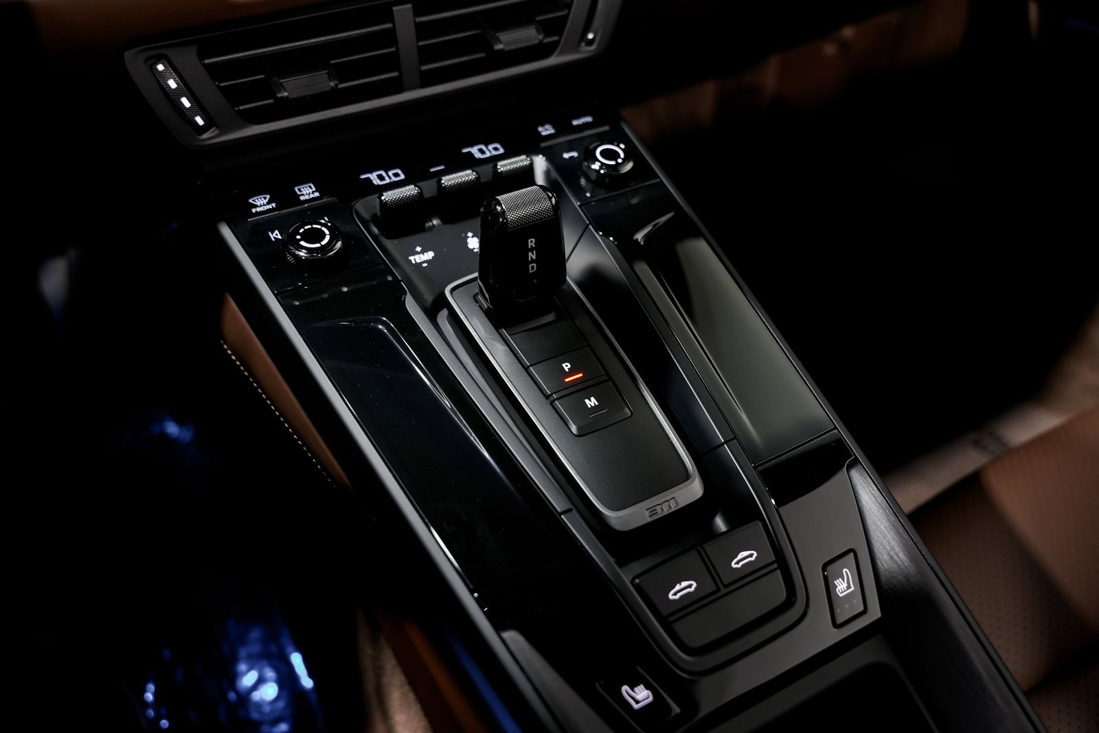 2025 Porsche 911 Targa 4 GTS — photo 17