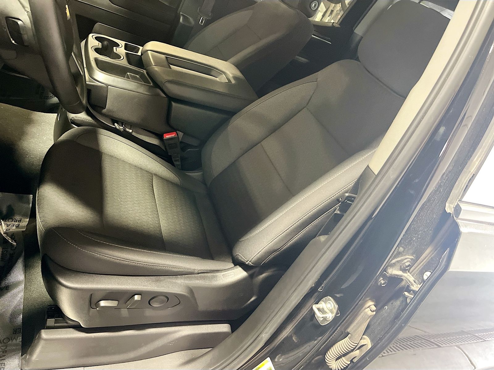 Used 2025 Black Chevrolet LT image 18