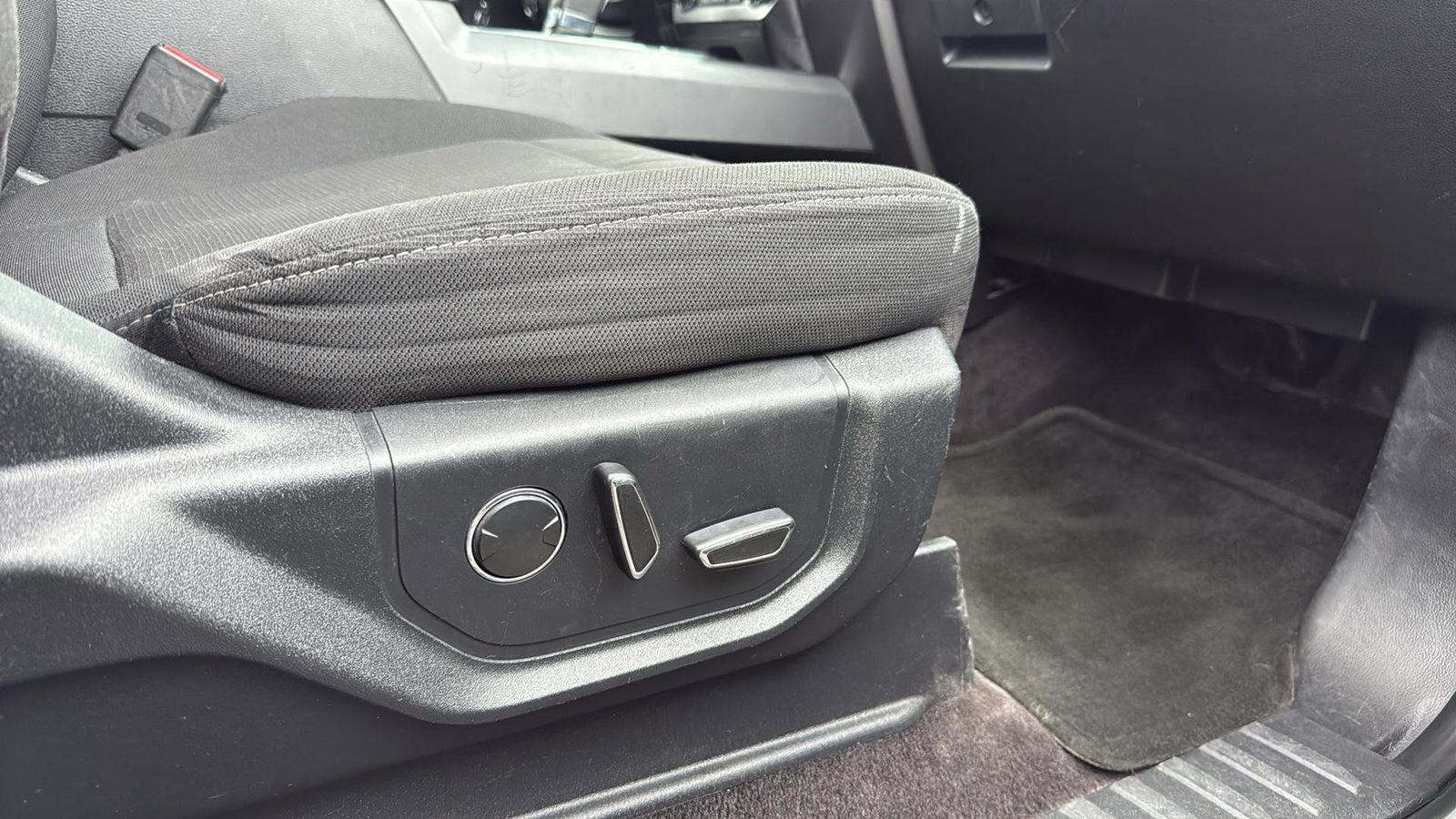 Used Car 2016 Ford F-150  Xlt For Sale Under $25,000 In Austin, Texas