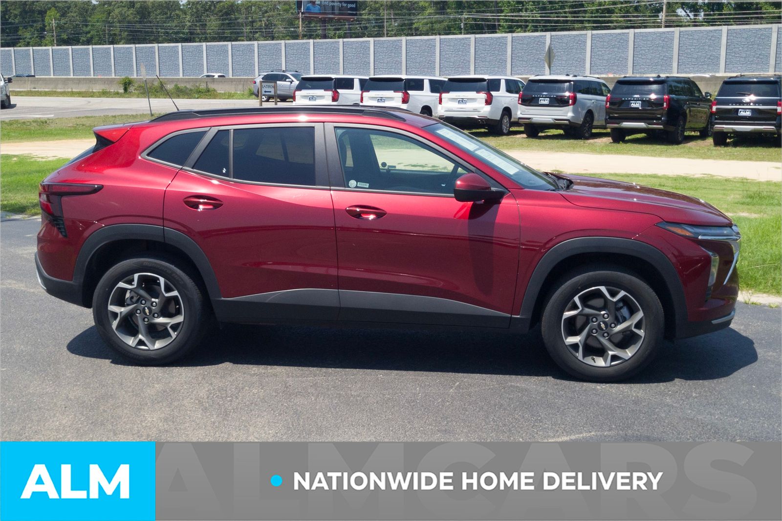 Used 2025 Crimson Chevrolet LT image 5