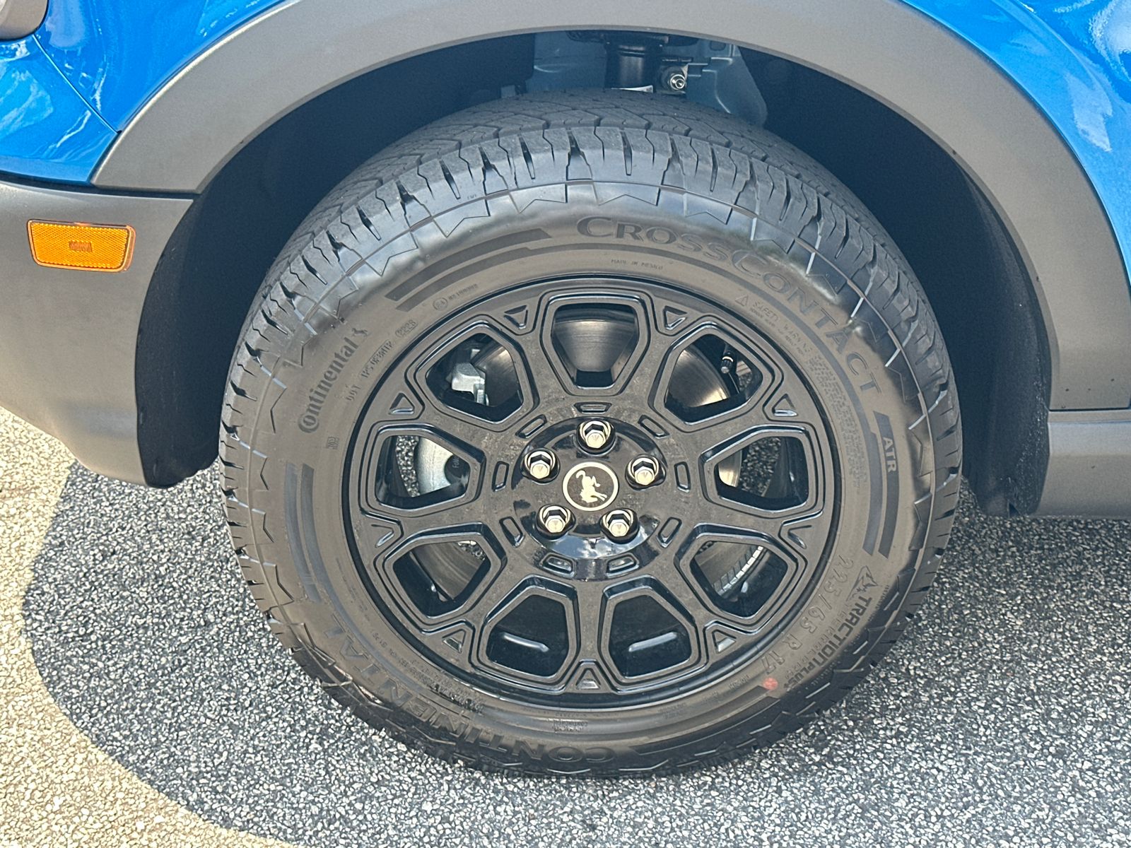 New 2026 Velocity Blue Metallic Ford Badlands® image 12