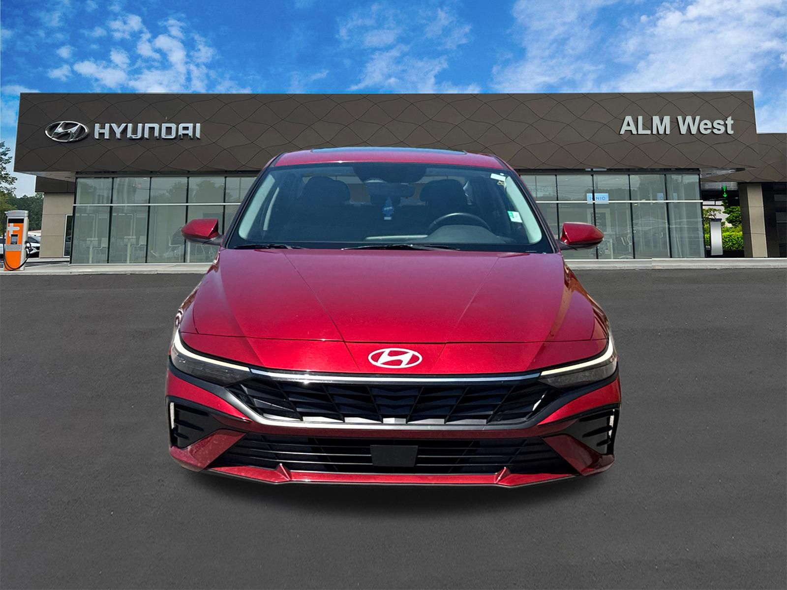 Used 2024 Red Hyundai SEL image 2
