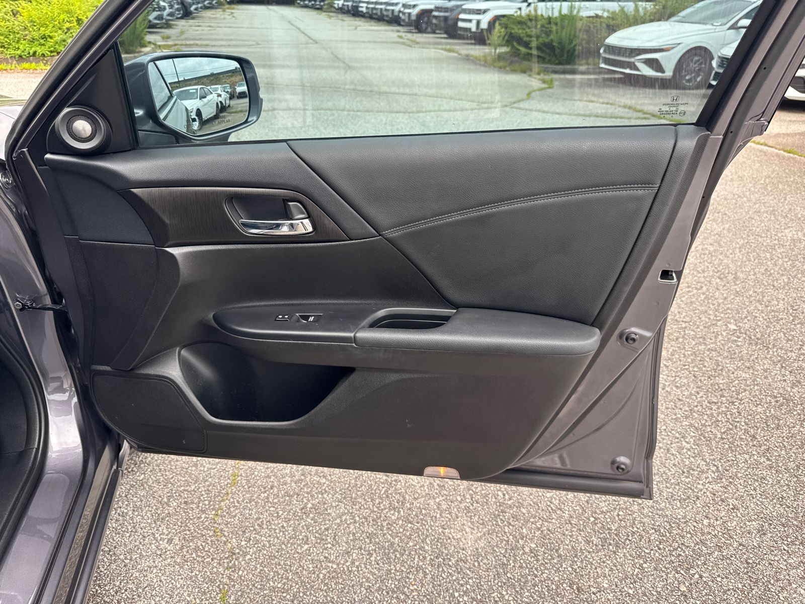 Used 2015  Honda EX-L image 14