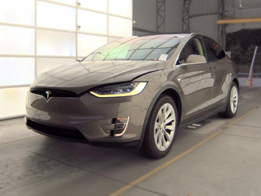 2016 Tesla Model X P90D's photo