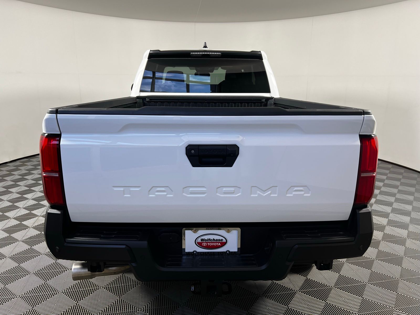 Thumbnail: 2024 Toyota Tacoma - 6