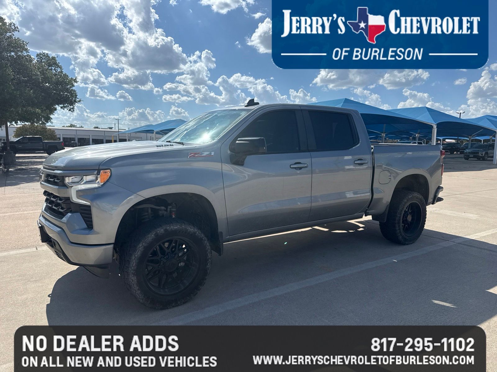 Sterling Gray Metallic 2023 Chevrolet Silverado 1500 Pickup Truck Four-Wheel Drive Automatic