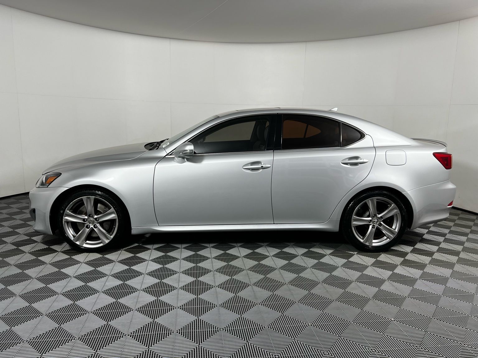 Thumbnail: 2013 Lexus IS - 8