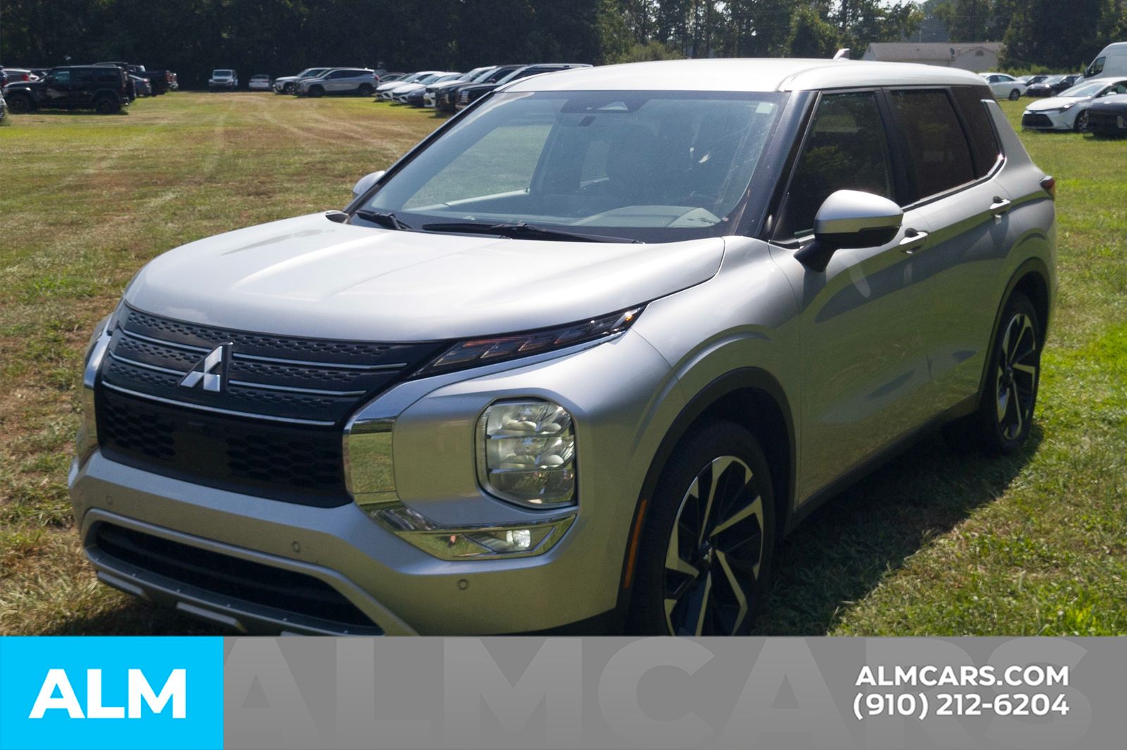 Used 2024 Alloy Silver Metallic Mitsubishi SE image 22