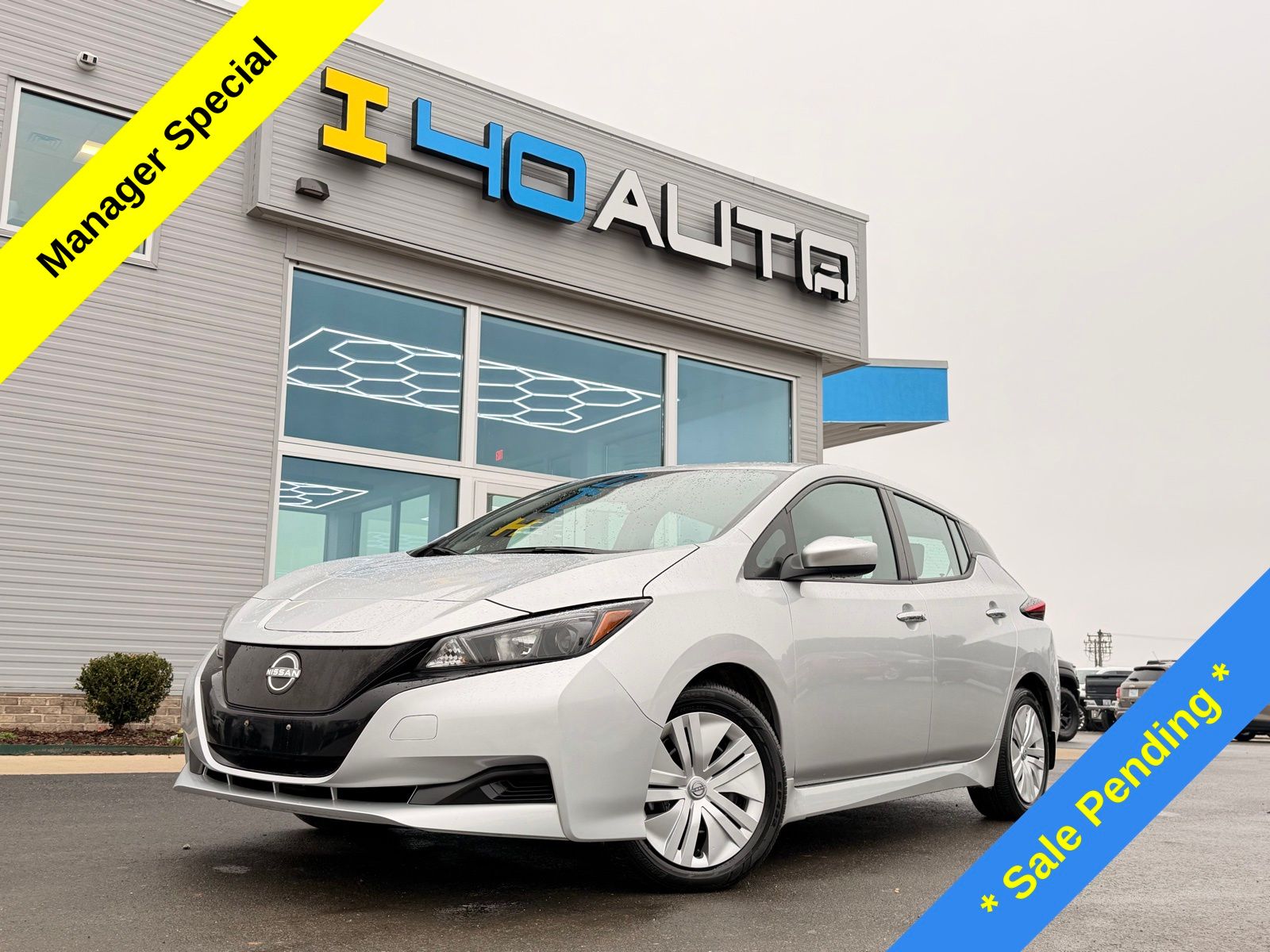 Brilliant Silver Metallic 2023 Nissan LEAF S FWD Hatchback Front-Wheel Drive Automatic