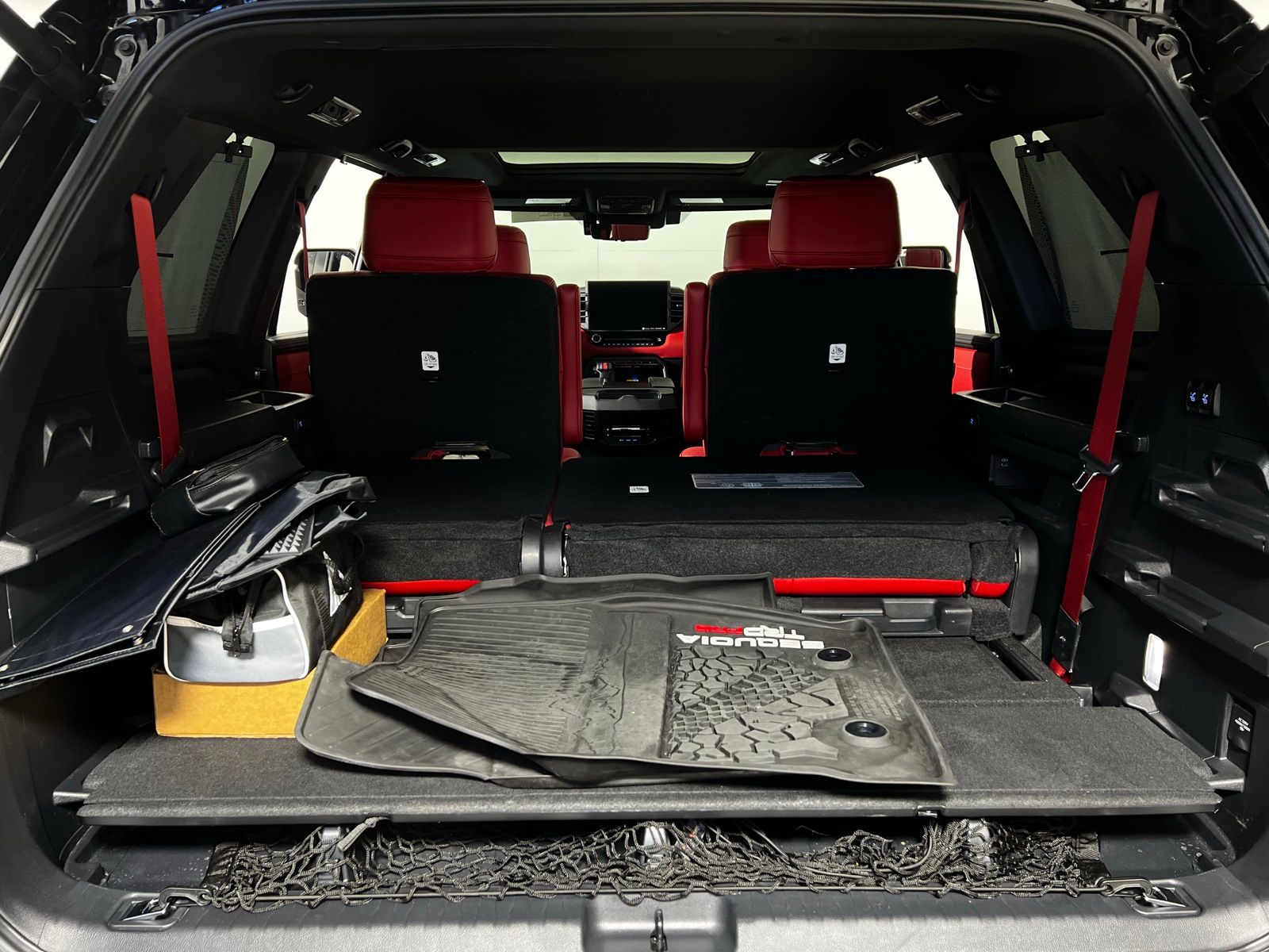 Thumbnail: 2024 Toyota Sequoia - 32