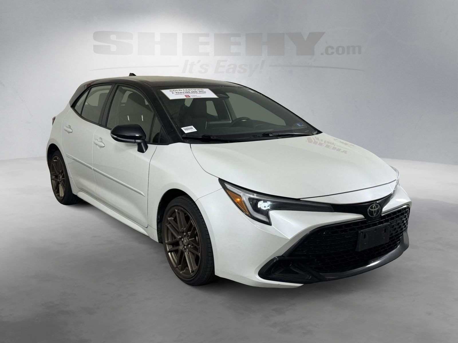 View vehicle photo 2