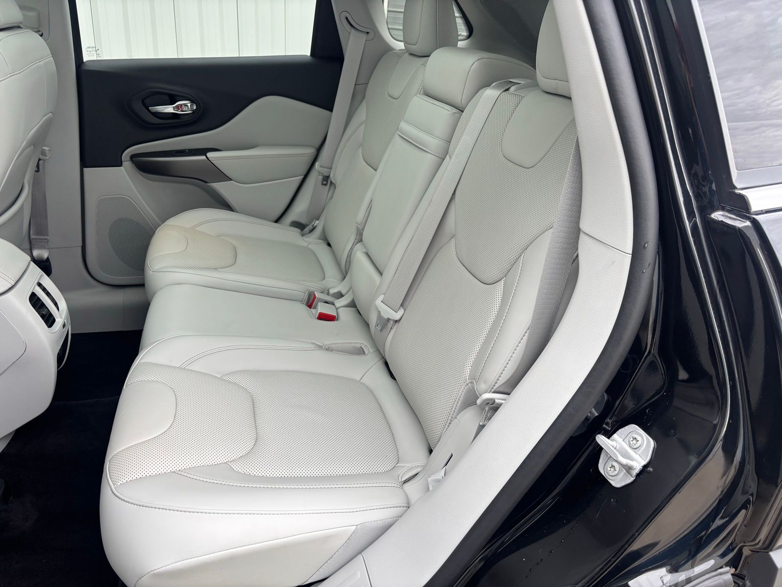 Used Car 2019 Jeep Cherokee  Limited For Sale Under $20,000 In Austin, Texas