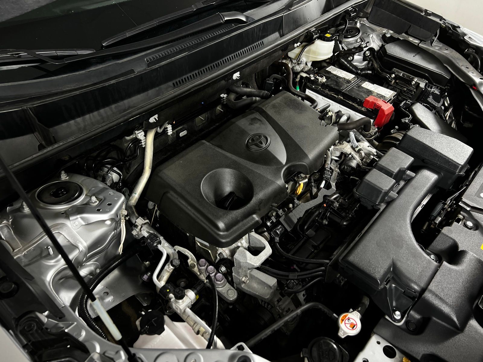 Thumbnail: 2024 Toyota RAV4 - 10