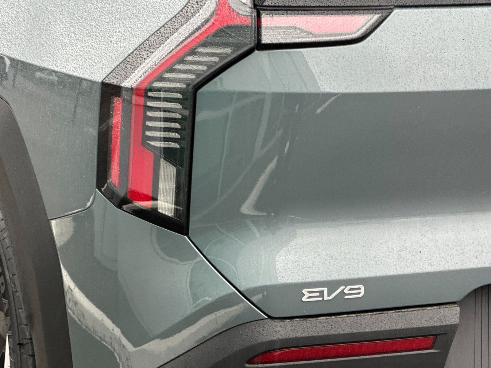 used 2024 Kia EV9 car, priced at $36,998