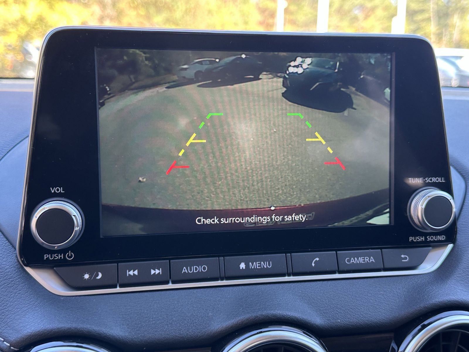 2025 Nissan Sentra SV photo 3