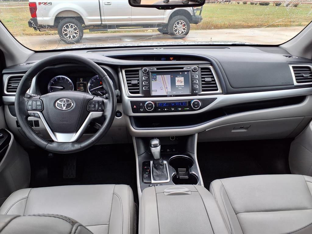 2015 Toyota Highlander XLE V6 Gray at Gullo Toyota
