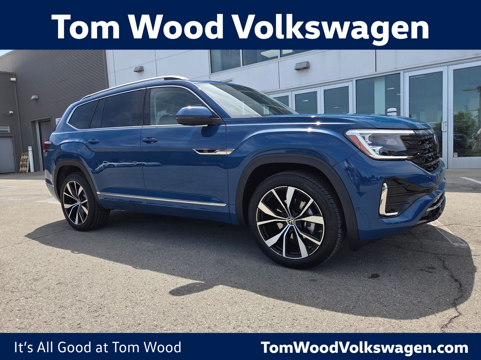 new 2026 Volkswagen Atlas car, priced at $53,572
