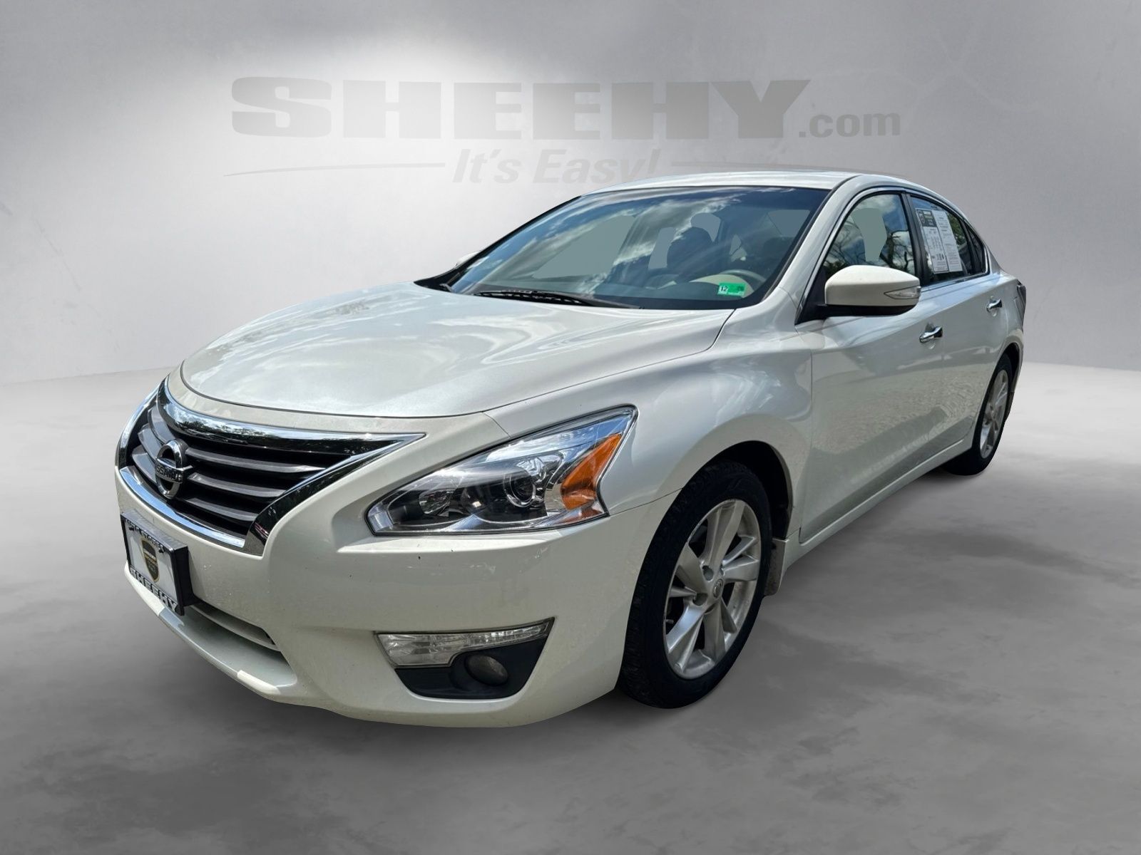 Used 2015 Pearl White Nissan 2.5 SL image 15
