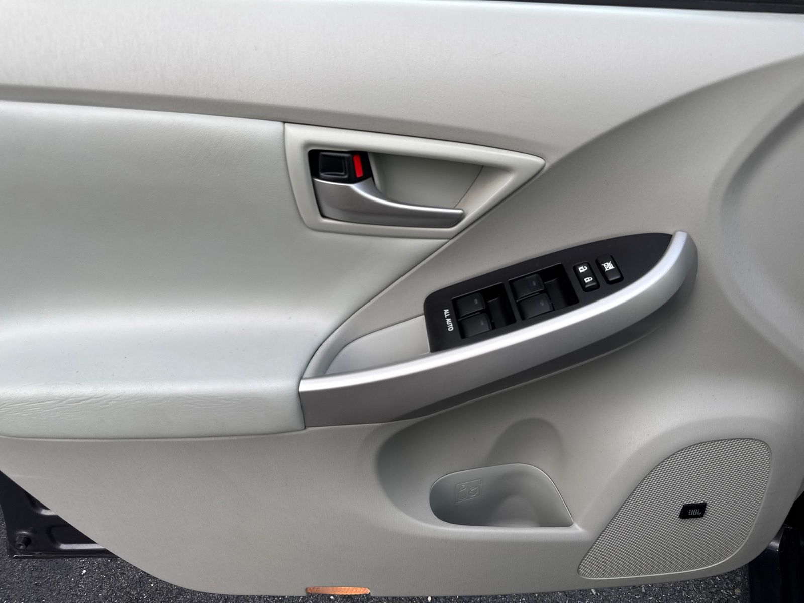 Used 2015 Winter Gray Metallic Toyota Four image 26