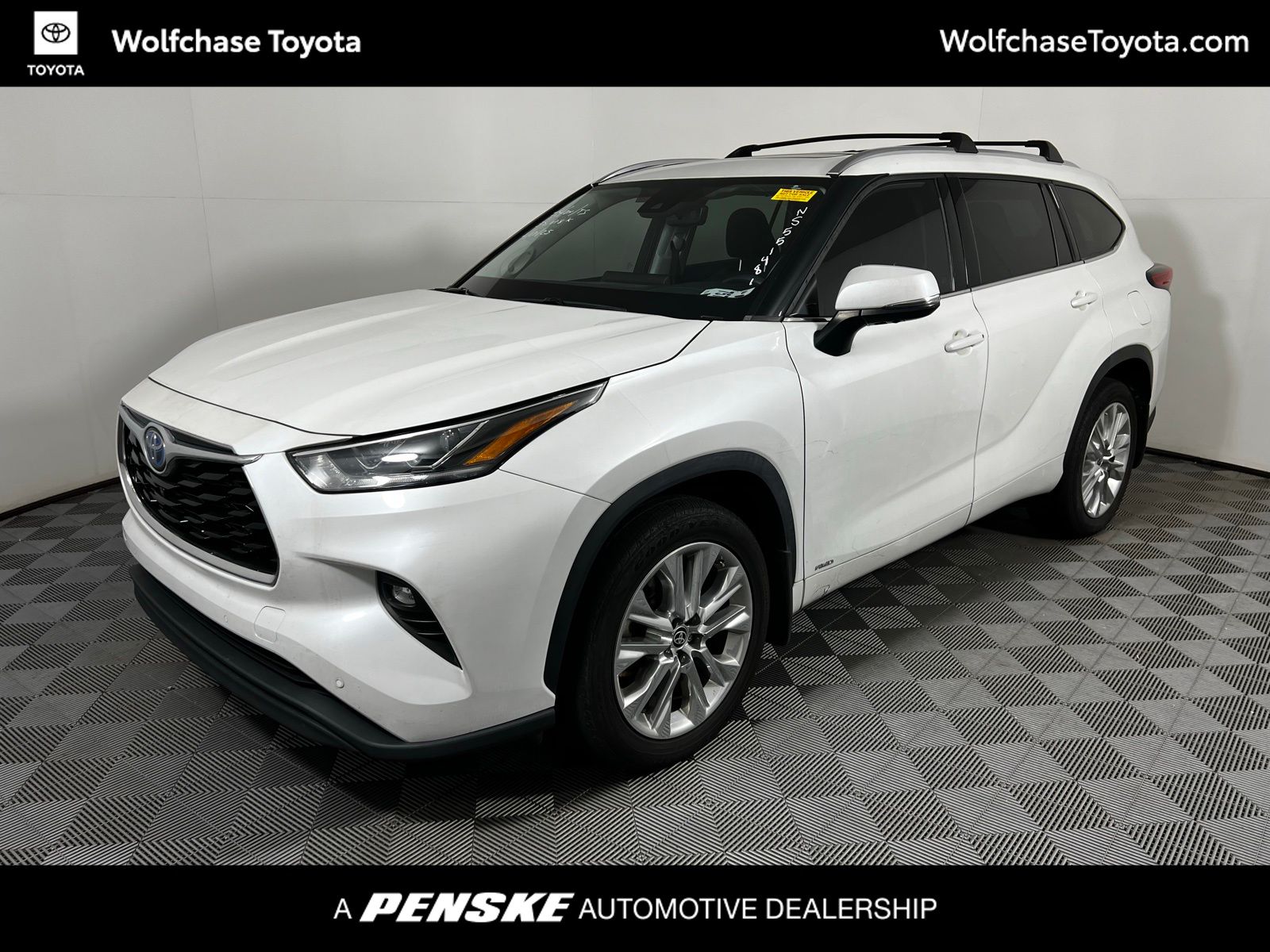 2022 Toyota Highlander Limited -
                Cordova, TN