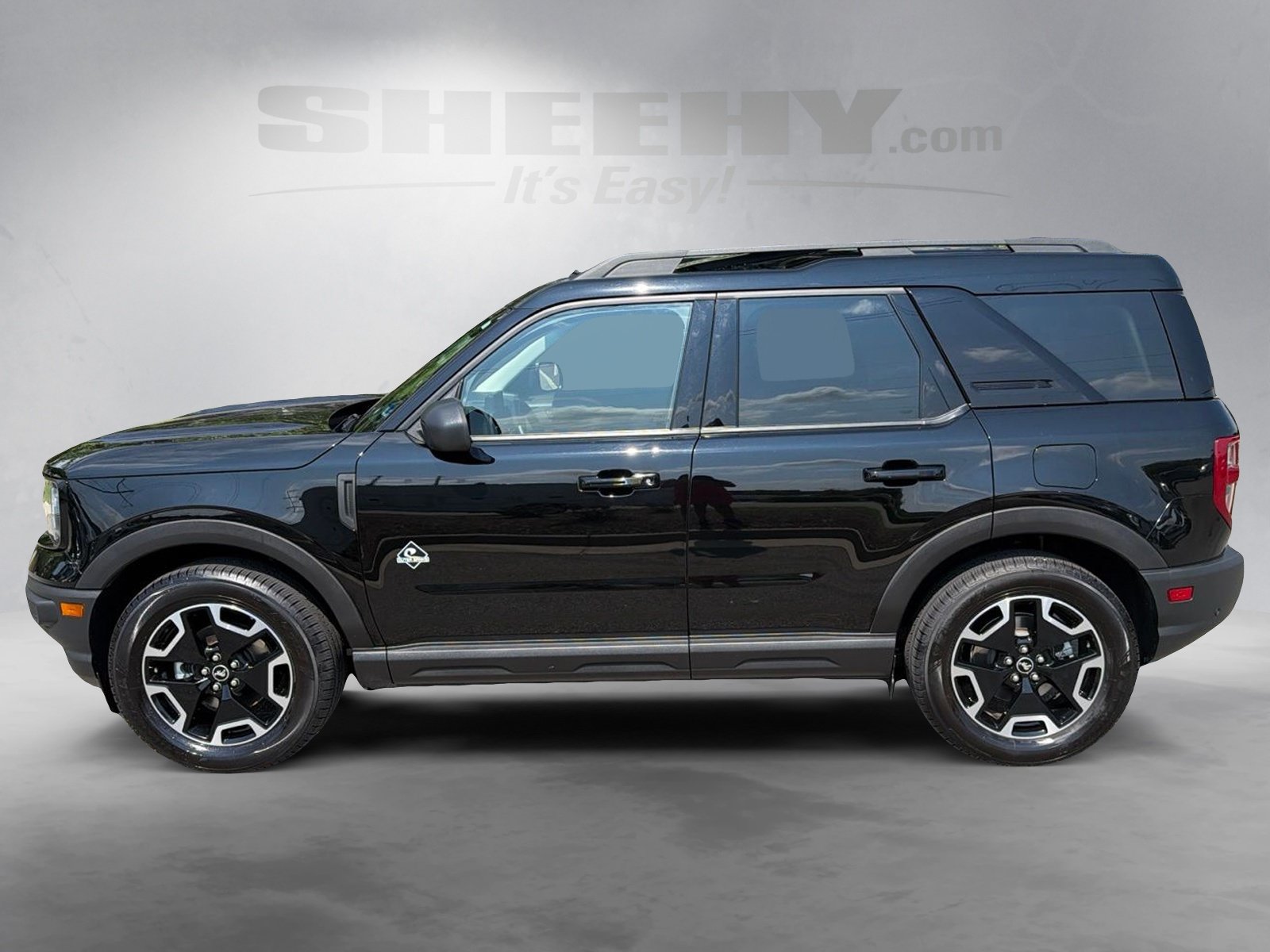 Certified Used 2021 Shadow Black Ford Outer Banks image 15