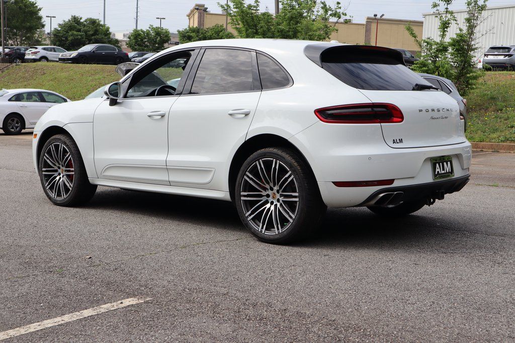 2016 Porsche Macan Turbo 7