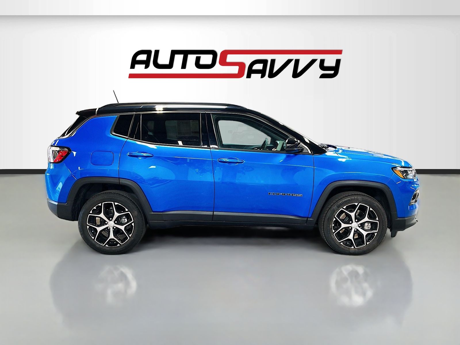 Used 2024 Blue Jeep Limited image 8