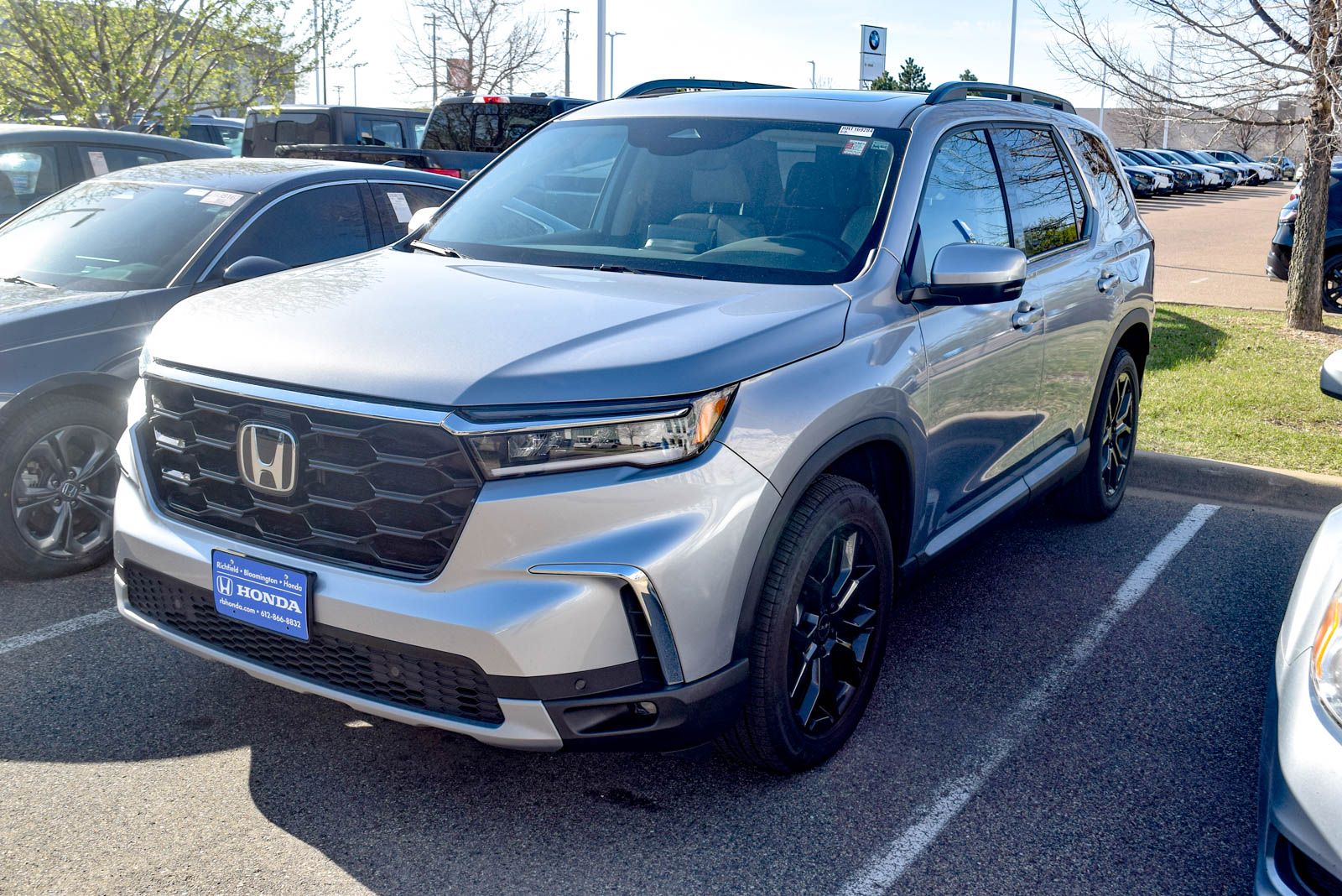 Gray 2025 Honda Pilot SUV / Crossover Automatic