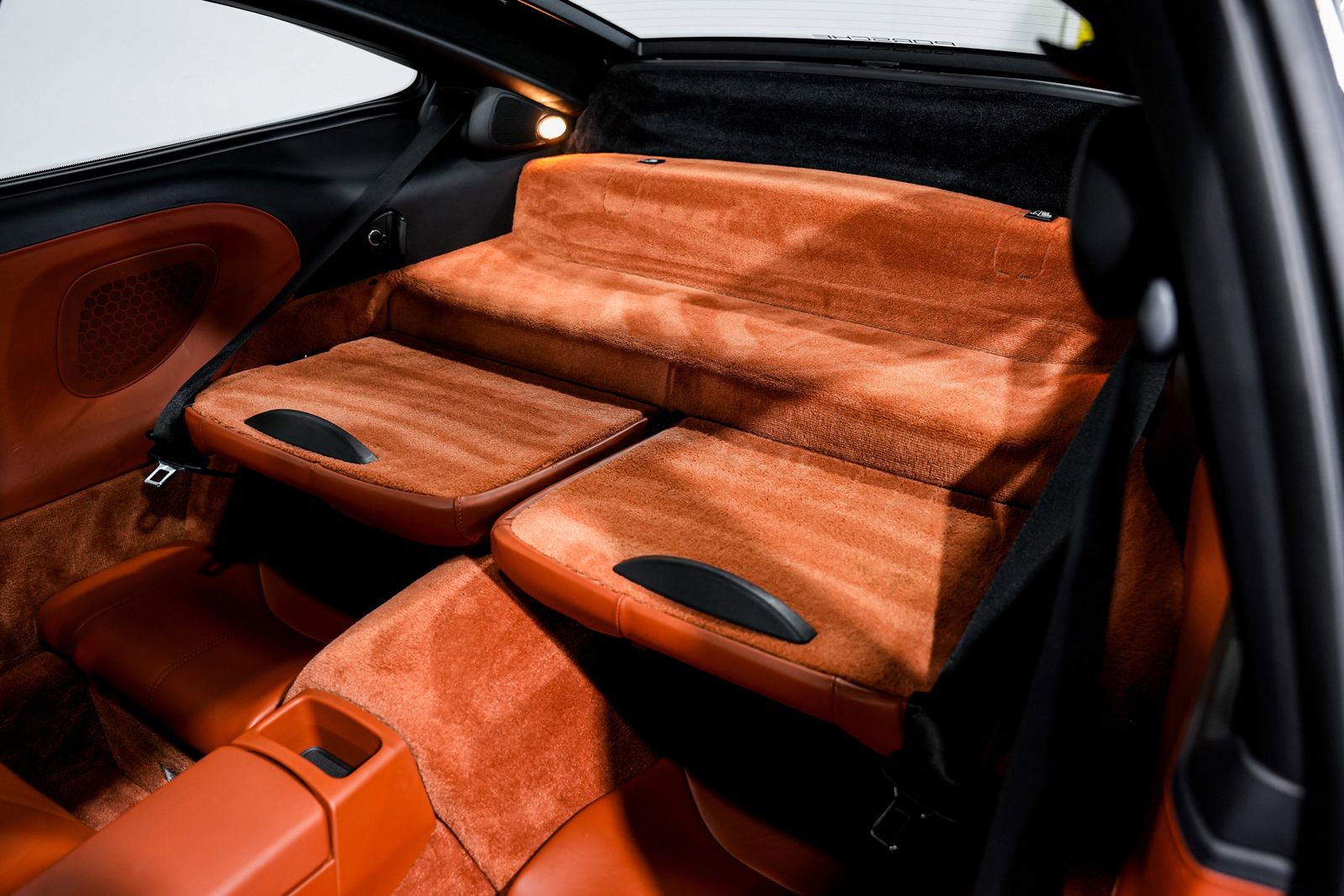 2010 Porsche 911 Targa 4S — photo 22