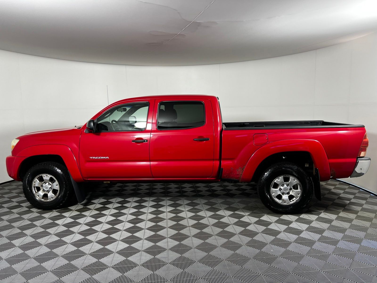 Thumbnail: 2008 Toyota Tacoma - 8