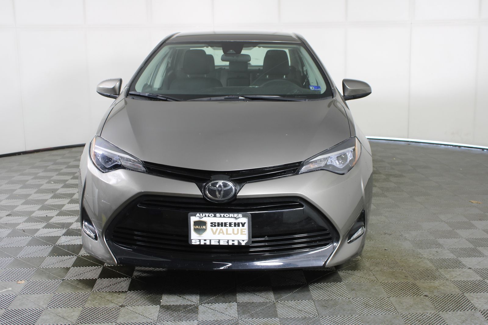 View vehicle photo 2