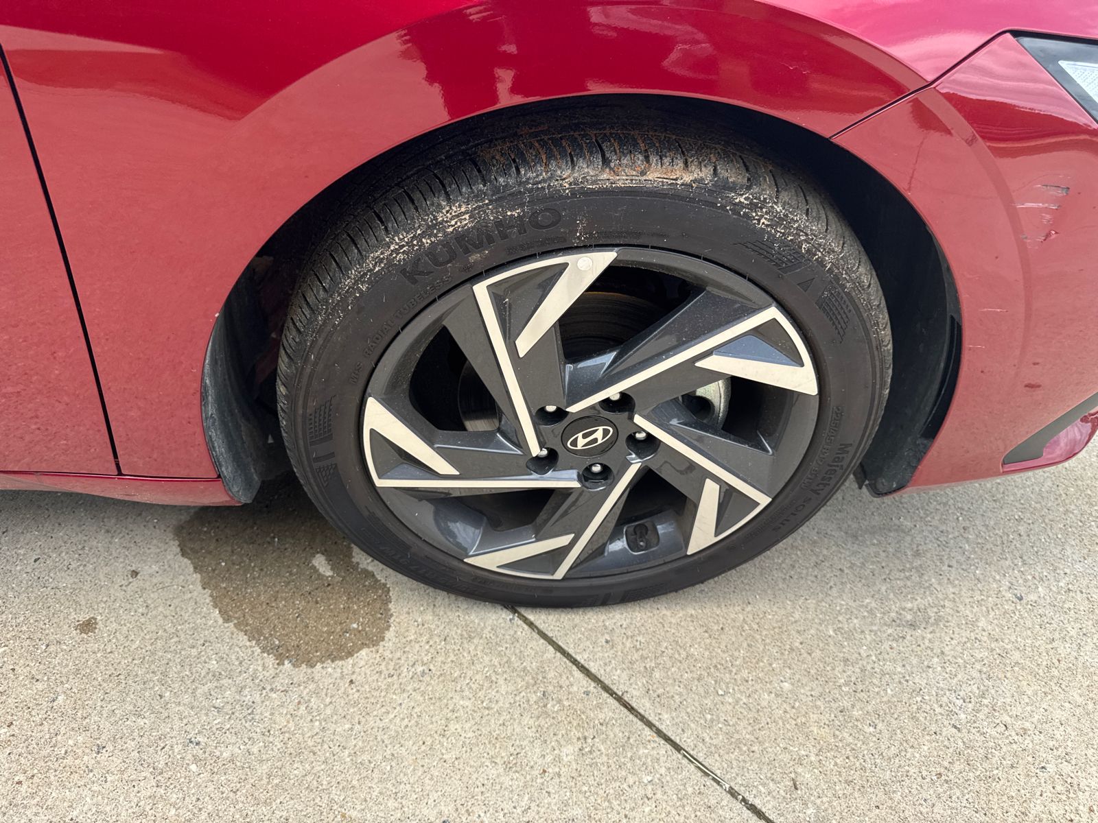 Certified Used 2025 Red Hyundai SEL Sport image 12