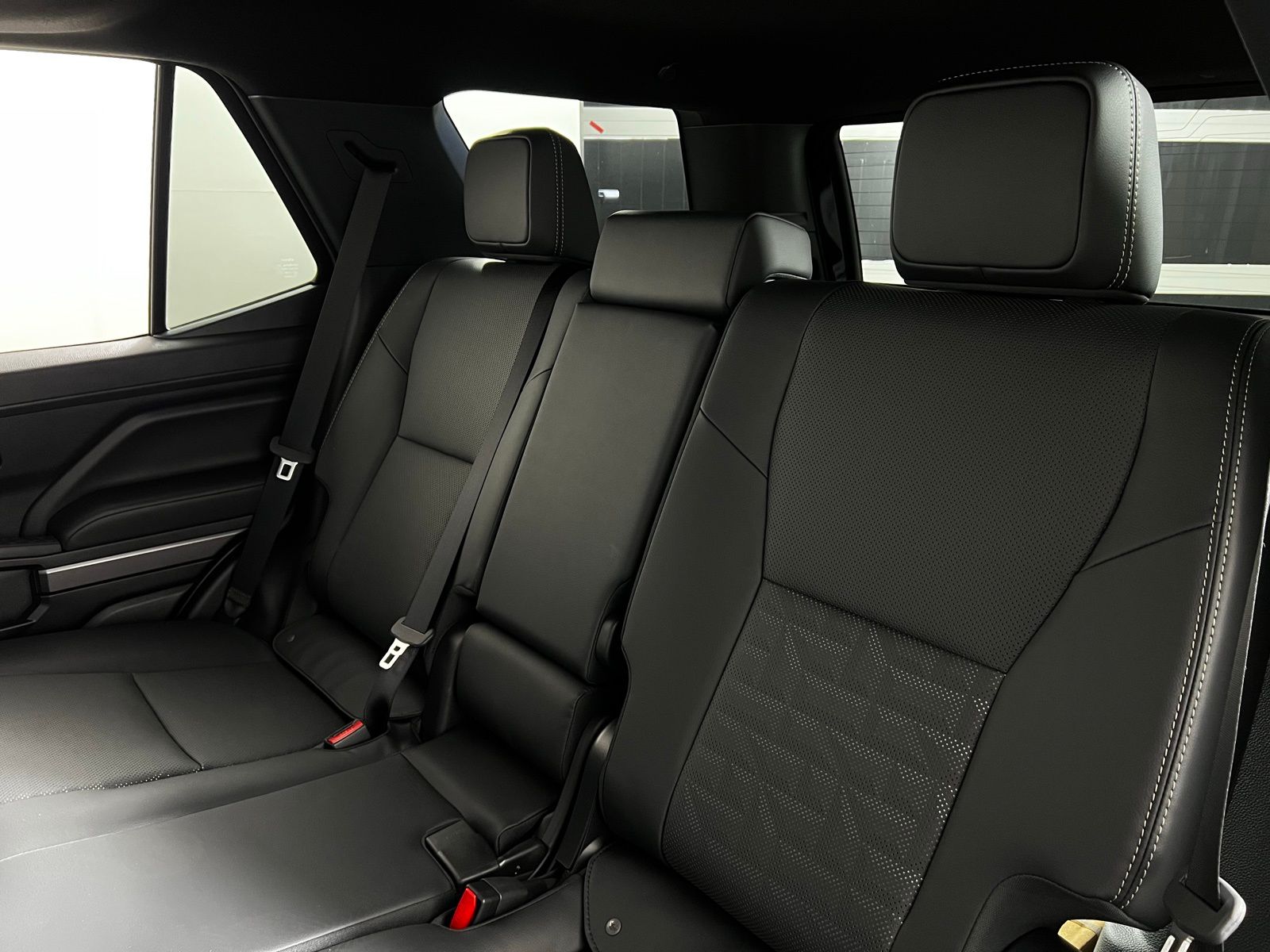 Thumbnail: 2025 Toyota 4Runner - 26