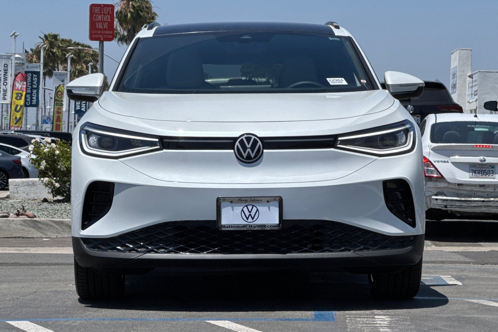 View vehicle photo 3