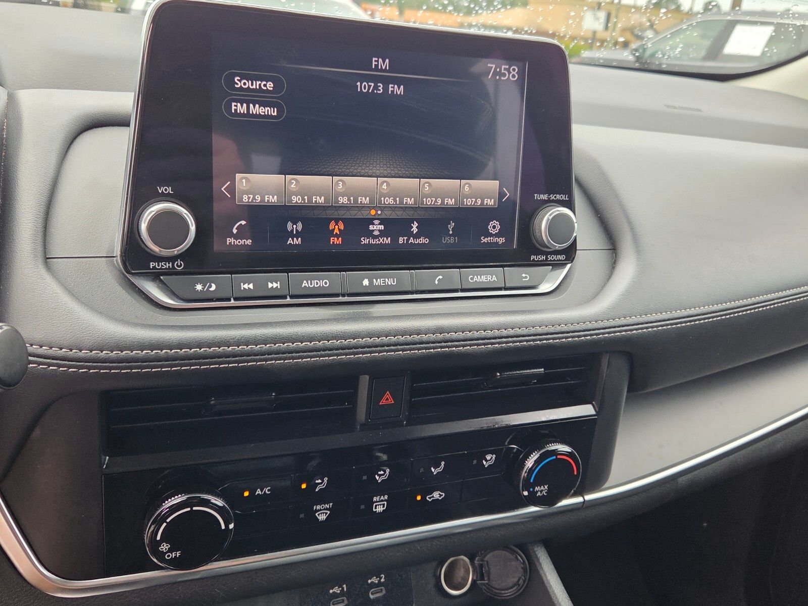 Used 2024 Gray Nissan S image 18
