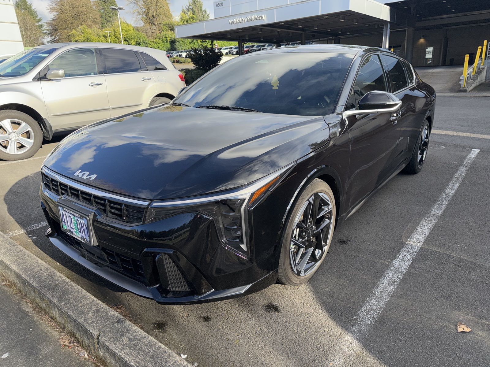 Aurora Black Pearl 2025 Kia K4 GT-Line FWD Sedan Front-Wheel Drive Continuously Variable Transmission