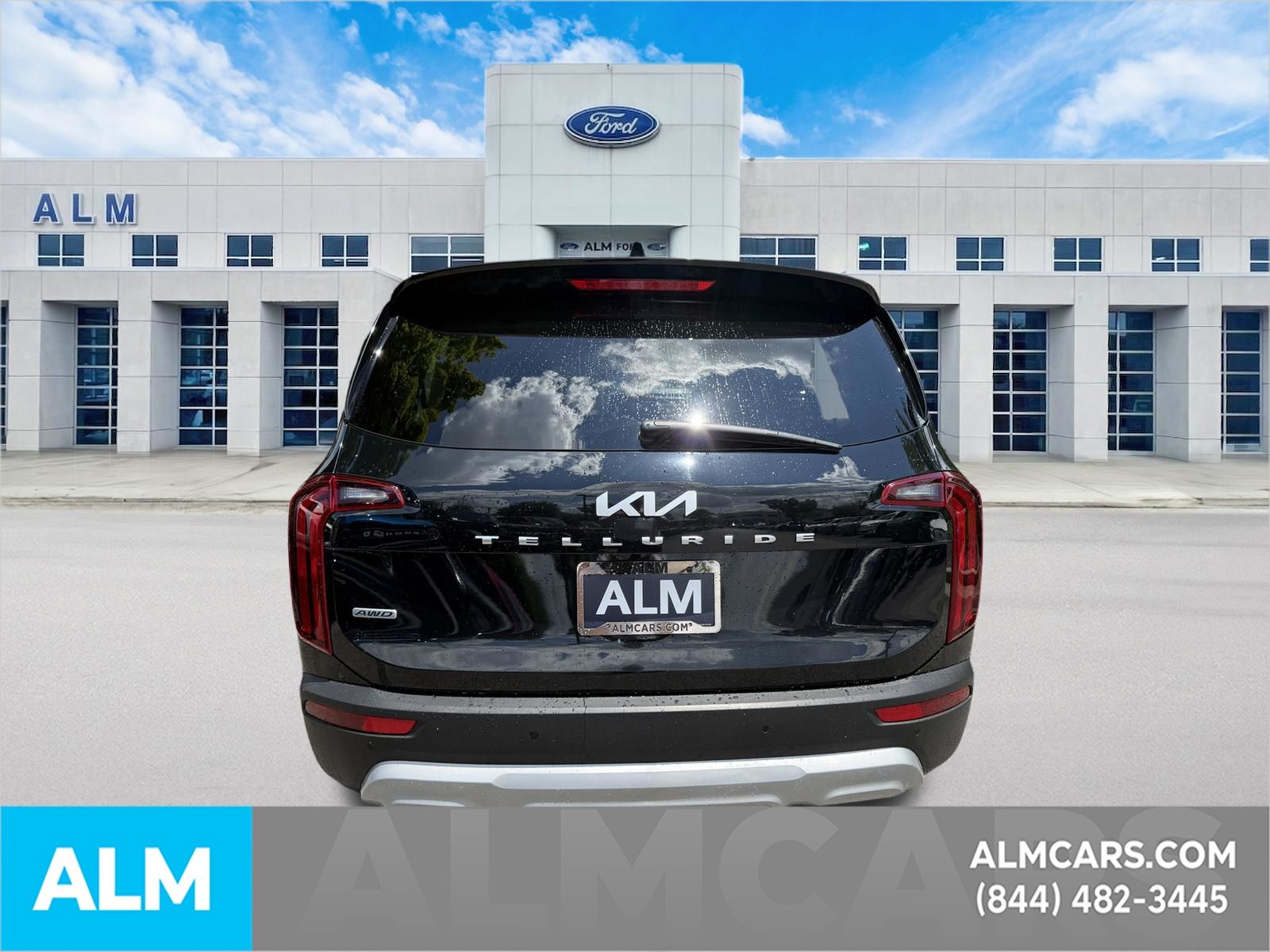 Used 2022 Black Kia LX image 8