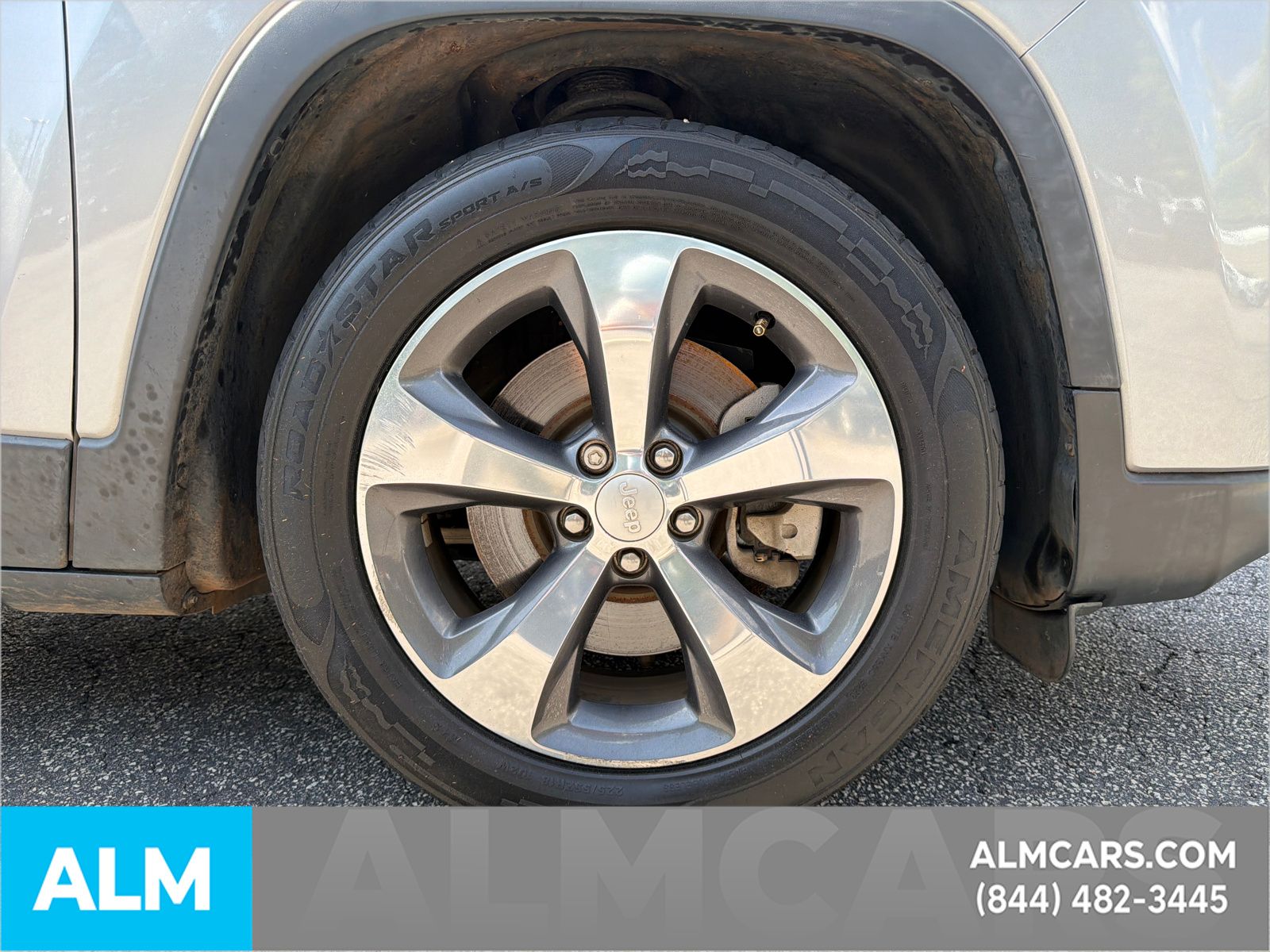 Used 2019 Silver Jeep Limited image 14