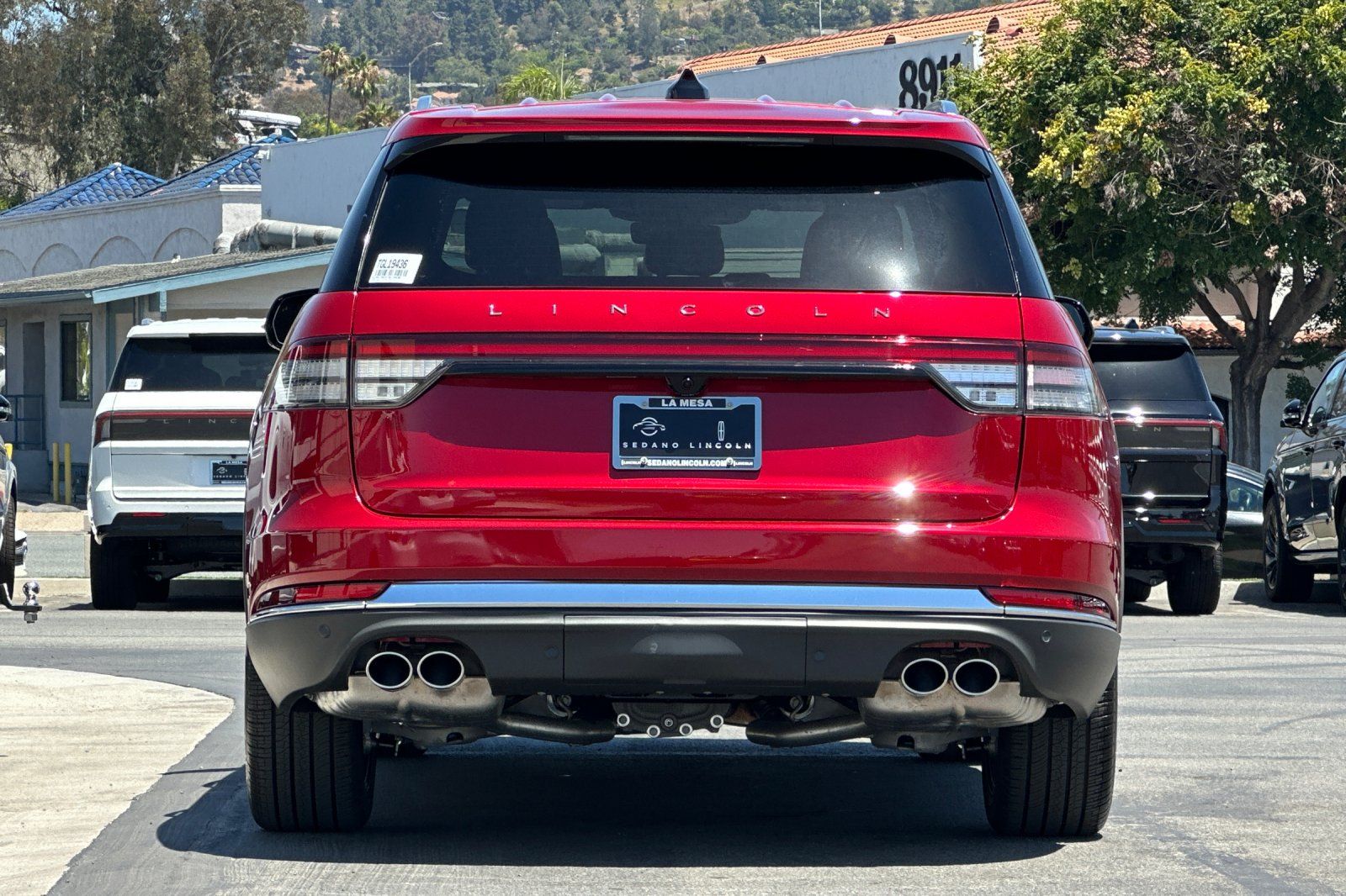 View vehicle photo 4