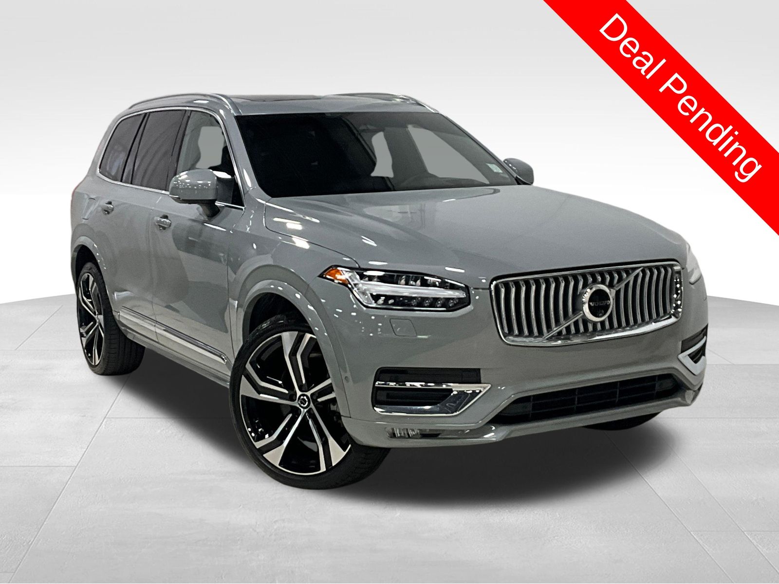 Vapour Gray Metallic 2024 Volvo XC90 SUV / Crossover All-Wheel Drive Automatic